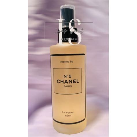 did coco chanel wear chanel no 5|Chanel number 5 symbol.